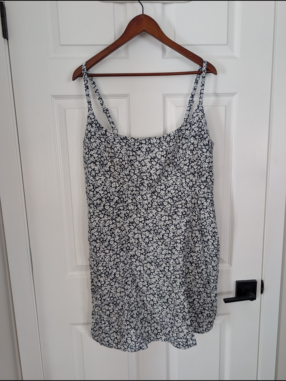 Old Navy Navy and White Floral Sundress